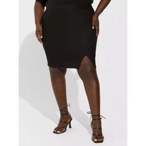 Torrid Black Mini Ponte Fitted Slit Skirt NWT Size 2